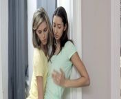 Худые красотки друг дружке лижут киски